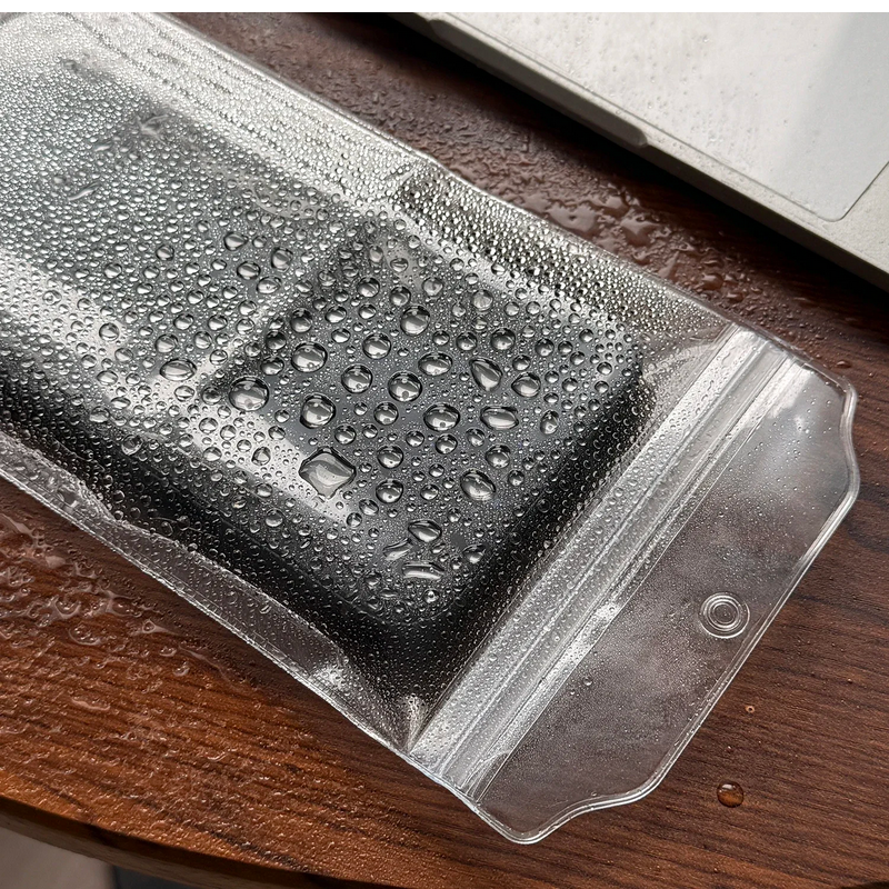 Pochette transparente étanche, pour téléphone jusqu'à 6.8 pouces + dragonne